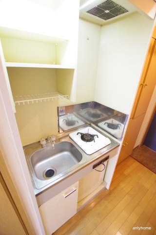 エステムコート新大阪　仲介手数料無料のキッチン