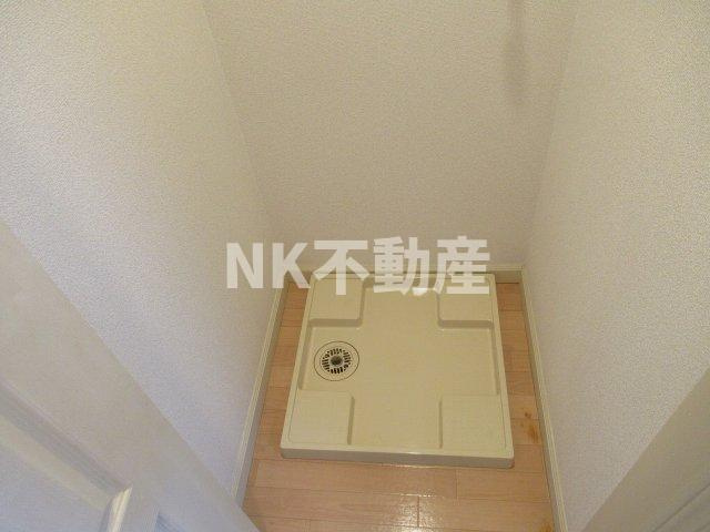 【設備】 | マジェスタ八戸ノ里（八戸ノ里賃貸） | 室内洗濯パンです