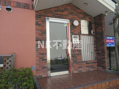 【エントランス】 | マジェスタ八戸ノ里（八戸ノ里賃貸） | 毎日通るエントランスはこのようになっています