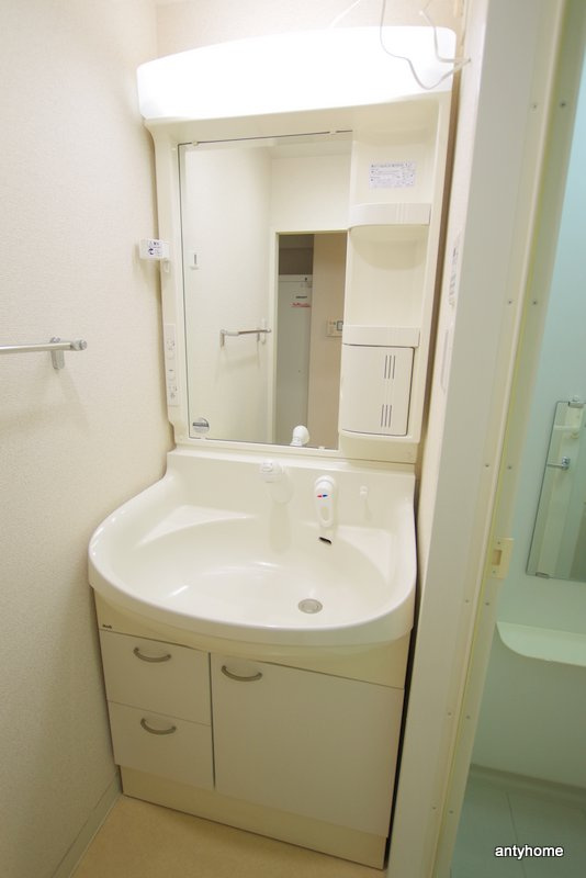 小松パラッツオ旧源蔵町　仲介手数料無料の洗面所