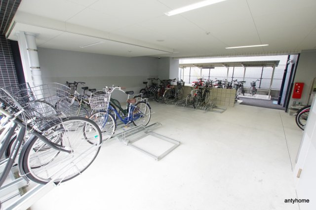 プレサンス梅田ヴェルテ　仲介手数料無料の駐車場