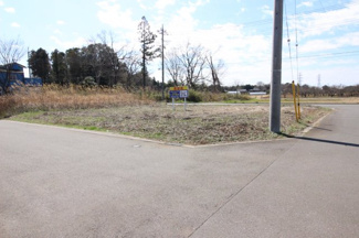 【前面道路含む現地写真】