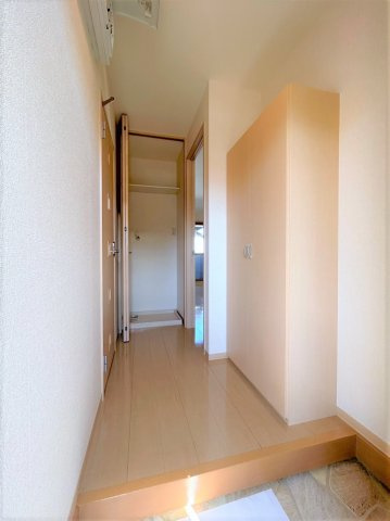 リバーコートの玄関