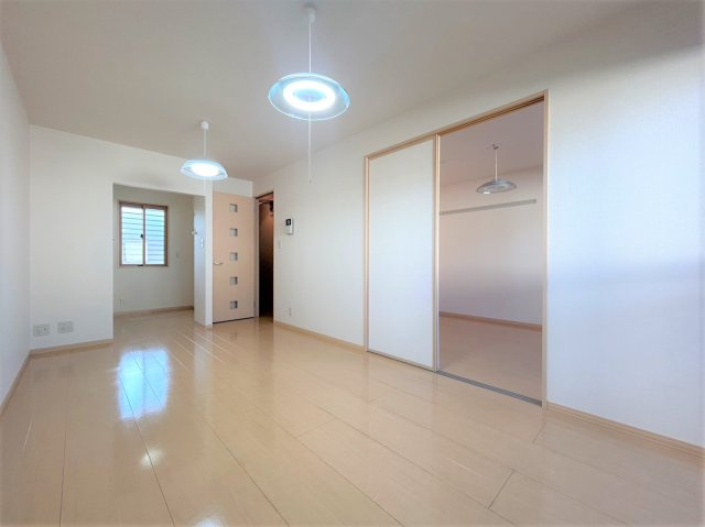 リバーコートの居間・リビング