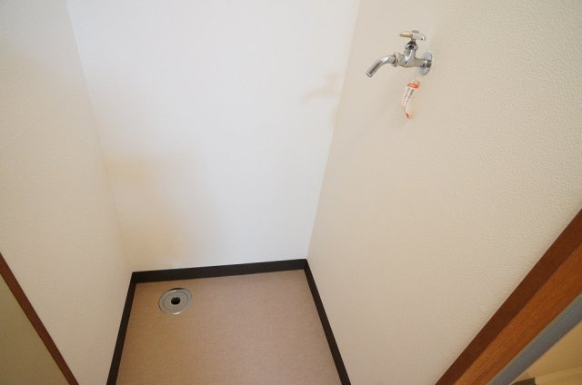 【設備】 | マンションリーベ | 室内洗濯機置場