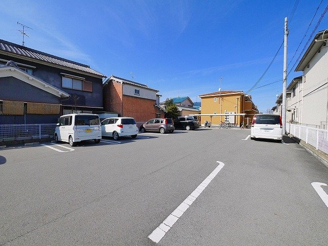 ロングアイランドの駐車場|駐車場に車を止められます