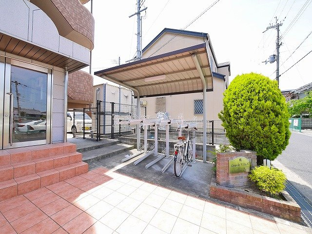 コモドビラⅥのその他共用部分|屋根付き駐輪場