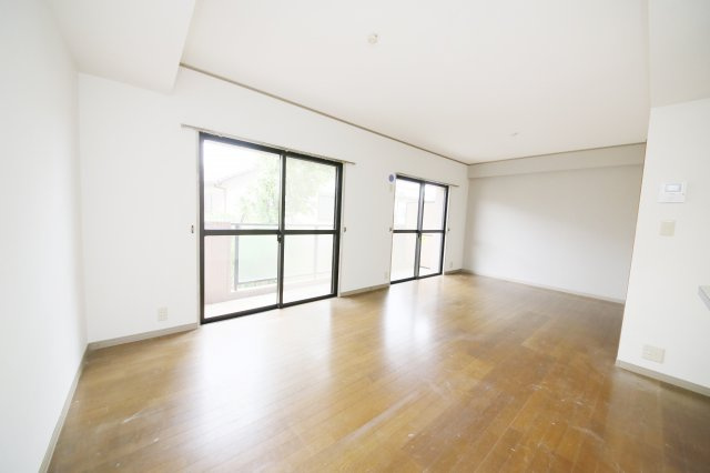 フローレンス新宮の内装