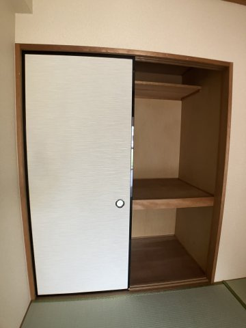 フローレンス新宮の収納
