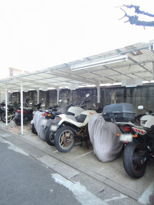 【その他共用部分】 | 多摩リバーサイドハウス | バイク置場