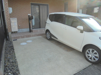 【駐車場】