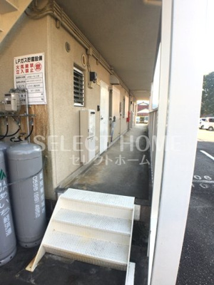 【エントランス】 | コーポ要善Ｃ | 建物の内部です