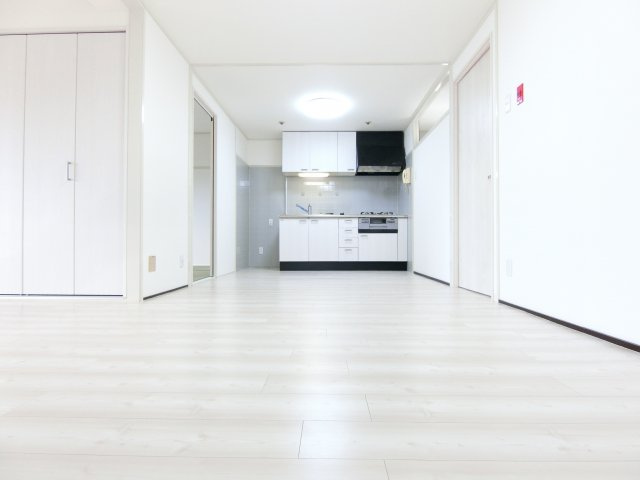 泉北若松台ＡＢ住宅の居間・リビング