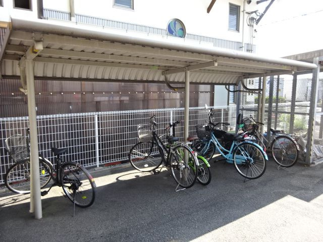 倉敷市新田の賃貸マンションのその他共用部分|自転車置き場