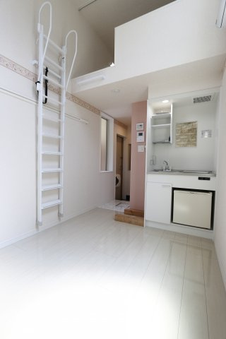 ユナイト追浜パトリスの杜の居間・リビング