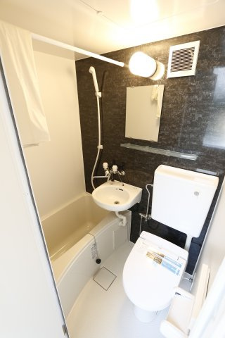 ユナイト追浜パトリスの杜の浴室