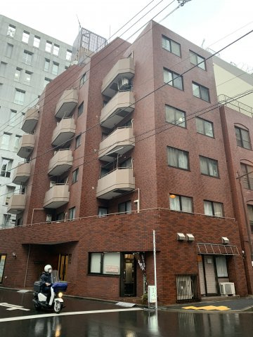 安田神保町マンションの外観
