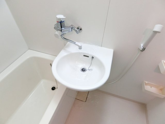 エイト富田林の洗面所