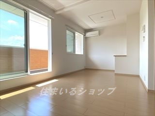 広島市安佐北区可部南１丁目のアパートの居間・リビング