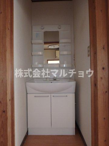 浜田マンションの独立洗面台