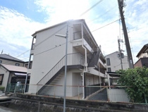 アパートメント柏原の画像