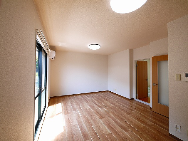 ディアス有里の居間・リビング|居間です