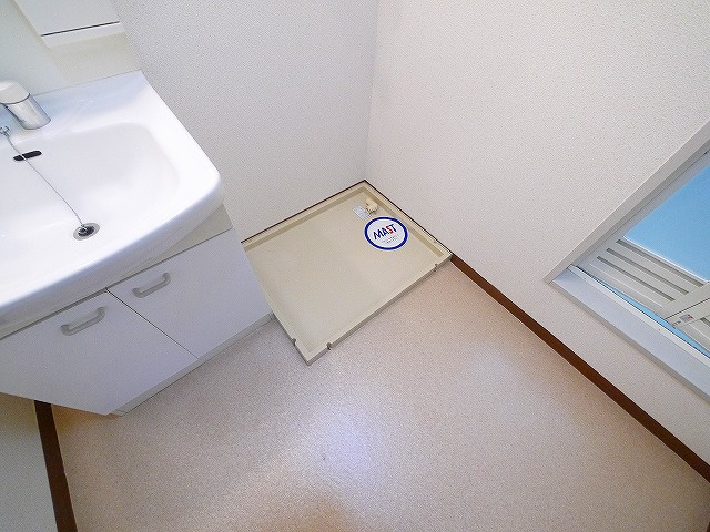 ディアス有里の設備|室内洗濯機置場です