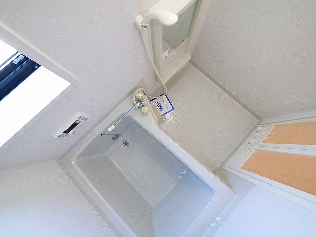 ディアス有里の浴室|落ち着いた空間のお風呂です