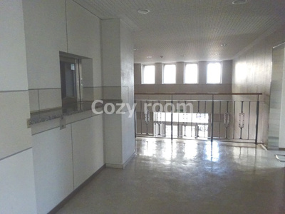 【ロビー】 | アールエスフラッツ | ゆとりのあるロビーです