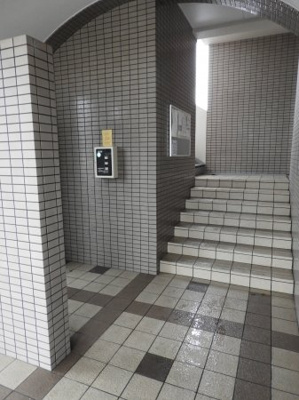 【エントランス】 | パークサイドＨＩＲＡＴＡ