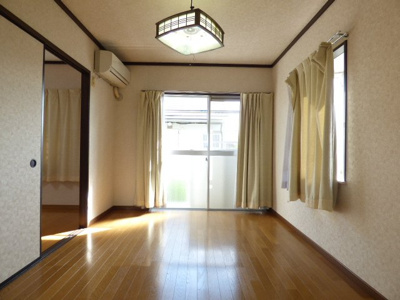 【居間・リビング】 | ファミールトムA