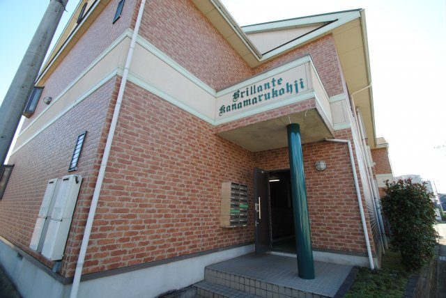 ブリランテ金丸小路の玄関