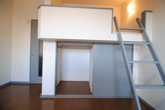 ブリランテ金丸小路の収納