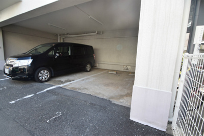 【駐車場】 | 大建コーポ江坂 | ２０２０．３現在駐車場の空きはございません。