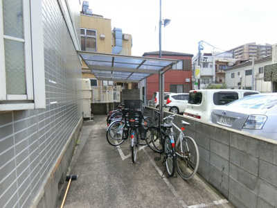 【その他共用部分】 | サンヴィレッジ綾瀬 | 自転車置場