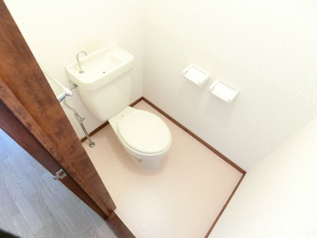 山田戸建住宅のトイレ