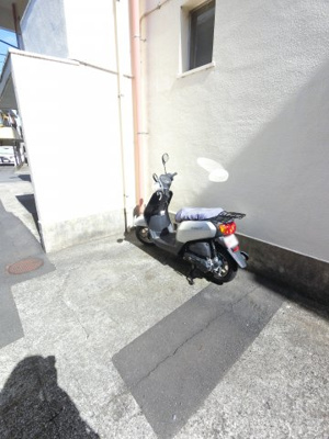 【その他共用部分】 | ニックハイム東寺尾A棟 | バイク置場です。
