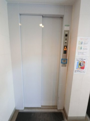 【その他共用部分】 | 横浜伊勢佐木南パーク・ホームズ | お買い物時やベビーカーの出し入れに便利なエレベーター付