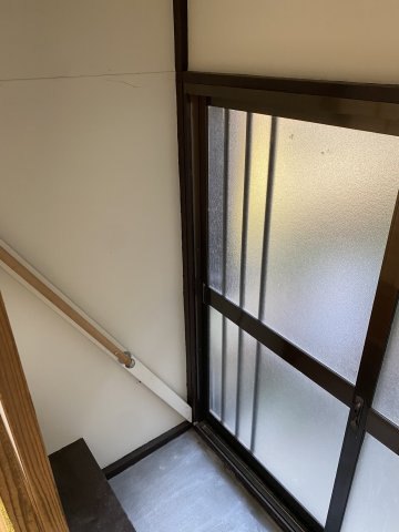 【 貸主 】横浜市南区大岡1丁目　貸倉庫など（業種相談）の玄関