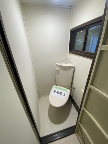 【 貸主 】横浜市南区大岡1丁目　貸倉庫など（業種相談）のトイレ