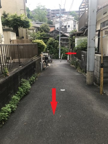 【 貸主 】横浜市南区大岡1丁目　貸倉庫など（業種相談）のその他|進入路