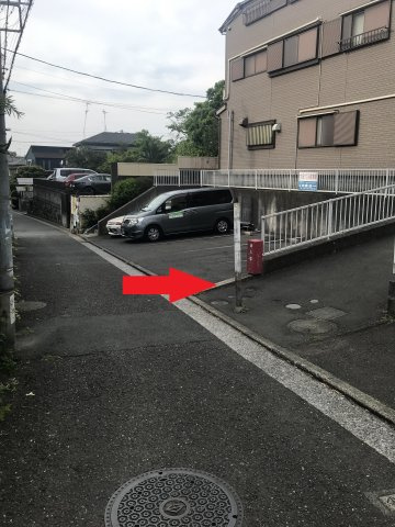 【 貸主 】横浜市南区大岡1丁目　貸倉庫など（業種相談）のその他|進入路