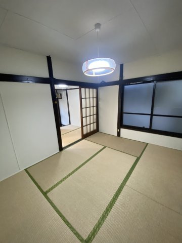 【 貸主 】横浜市南区大岡1丁目　貸倉庫など（業種相談）の和室|6帖