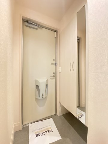 ナスガの玄関