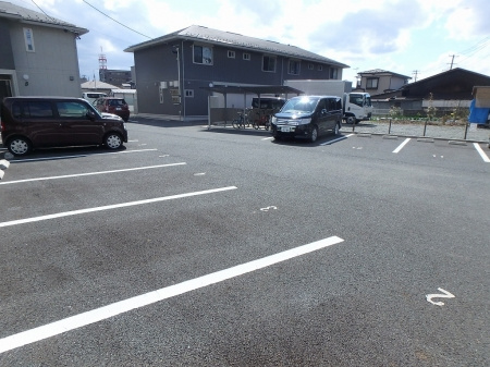 ナスガの駐車場