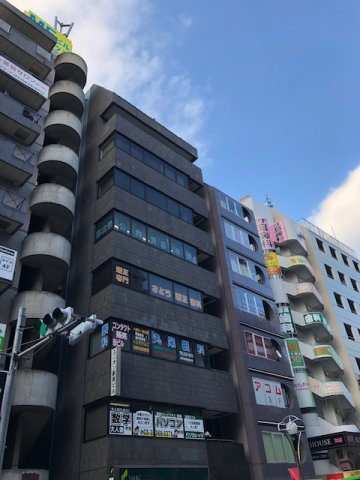 ユニオン駅前ビルの外観