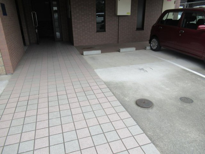 【駐車場】 | Grace A(グレースA）（東花園賃貸） | 空きはご確認ください