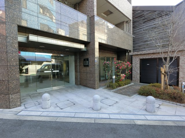 【エントランス】
