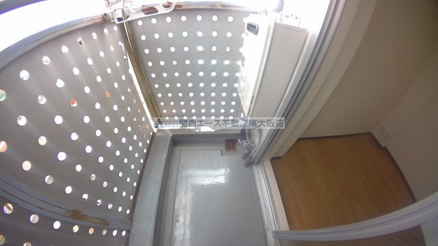 【バルコニー】 | エアリーコート小阪