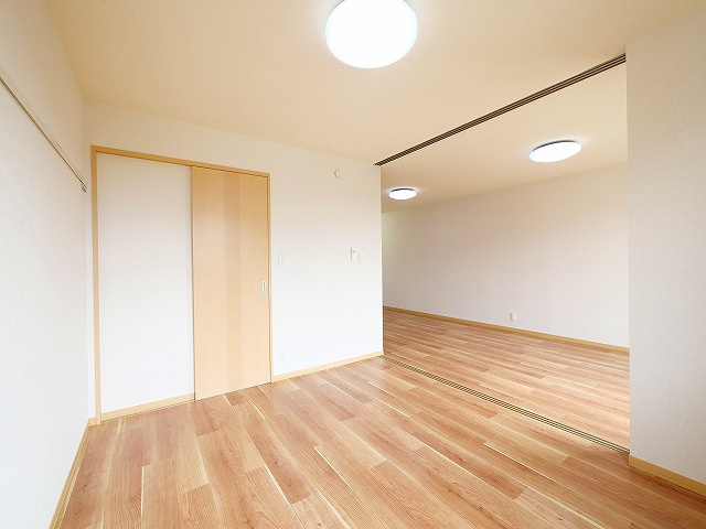 ルイ　シャトーの洋室|明るい洋室です